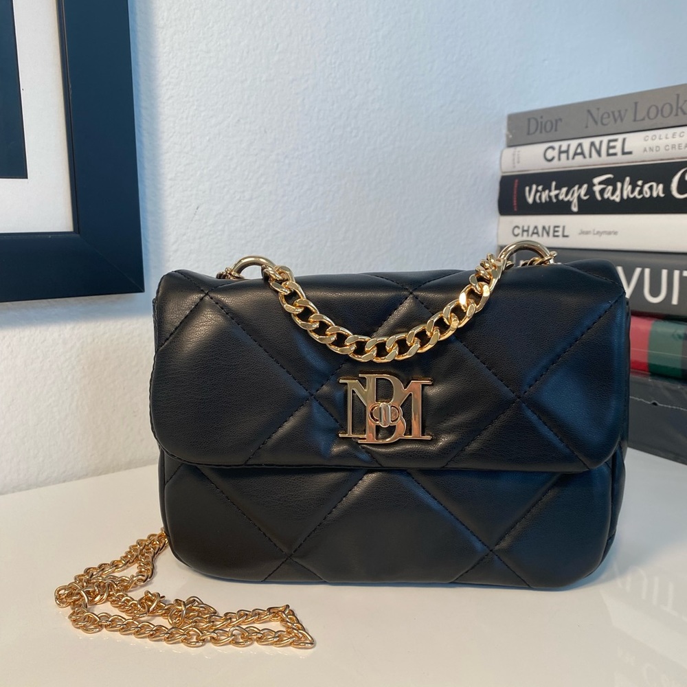 Badgley Mischka NWT Quilted Vegan Leather Chain Crossbody Bag